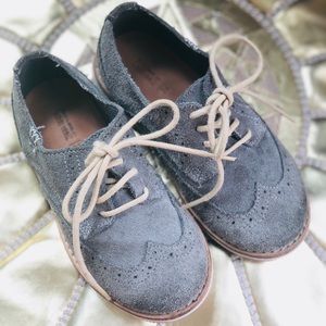 *SOLD* Zara Kids Suede Grey Brogues Size 24
